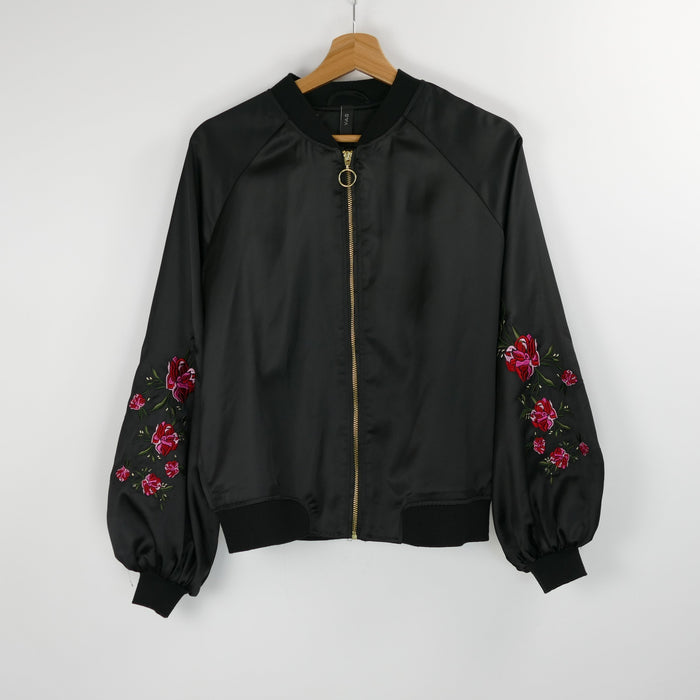 Schwarze Jacke mit Blumenmuster, Gr. S, Y.A.S