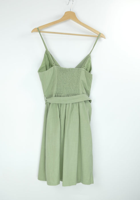 Grünes Damen Kleid, Gr. 40, AMISU