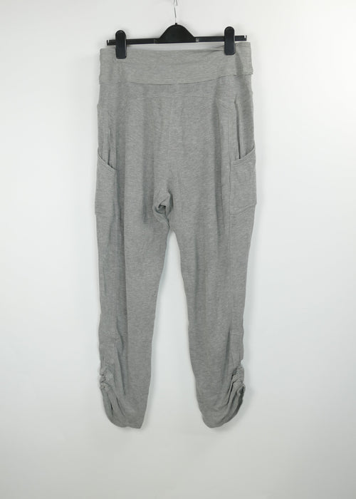 Graue Damen Trainerhose, Gr. M, fp movement