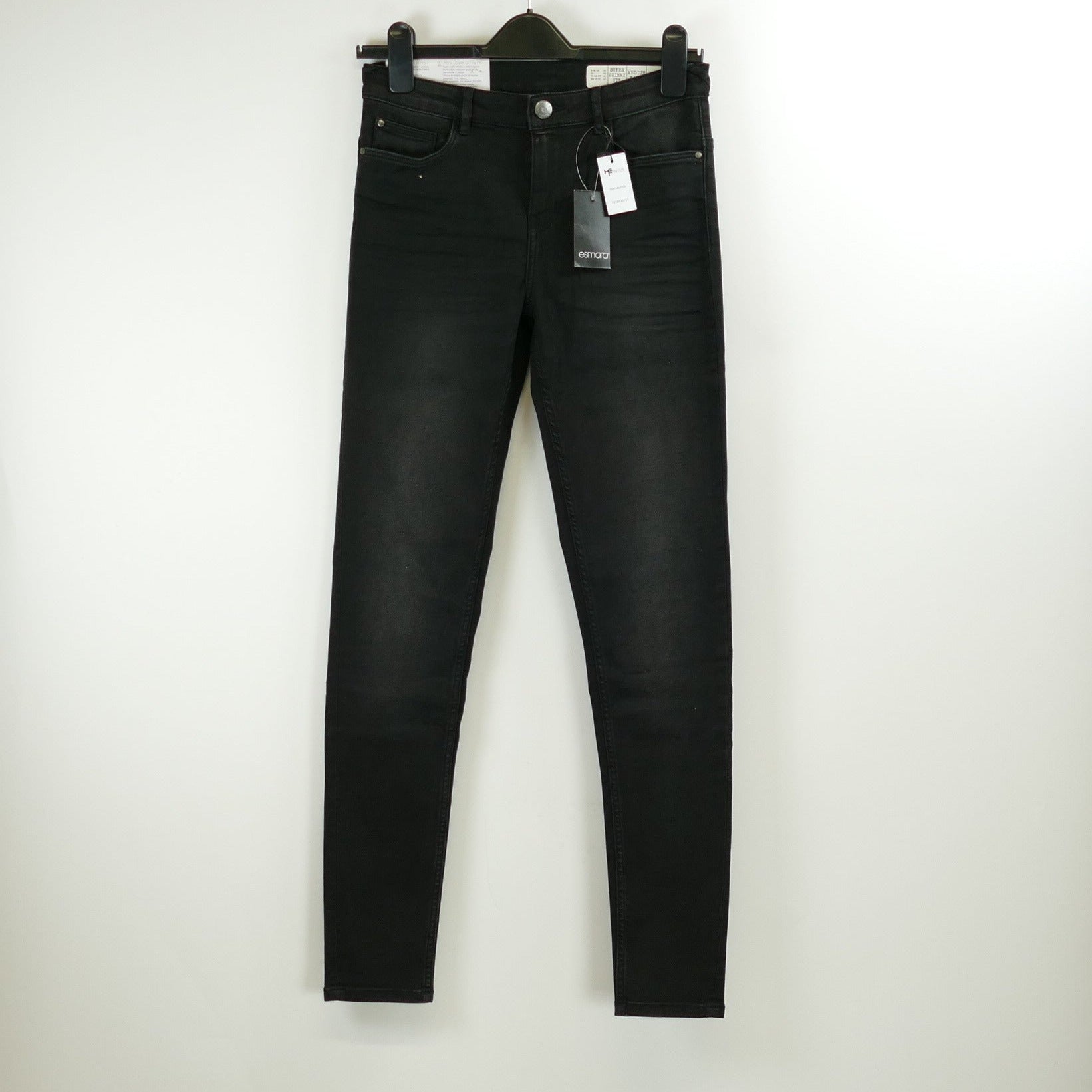 Schwarze Damen Jeans, Gr. 38, esmara